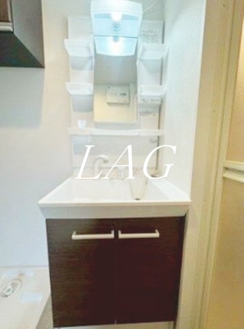 洗面設備　独立洗面台です。