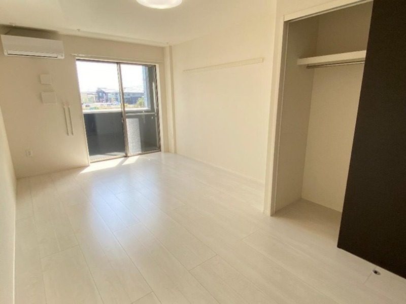 居室・リビング　図面と現状に相違がある場合には現状を優先