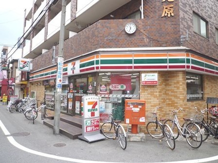 コンビニ　コンビニ（コンビニ）まで380m
