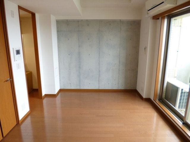 居室・リビング　★角部屋で単身者様オススメのお部屋★