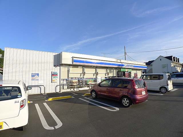 コンビニ　ローソン 東越谷四丁目店（コンビニ）まで376m