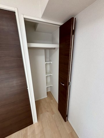 収納　同物件別部屋写真