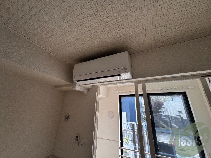 その他設備　こちらはエアコンです。これで夏も冬も快適に過ごせますね。