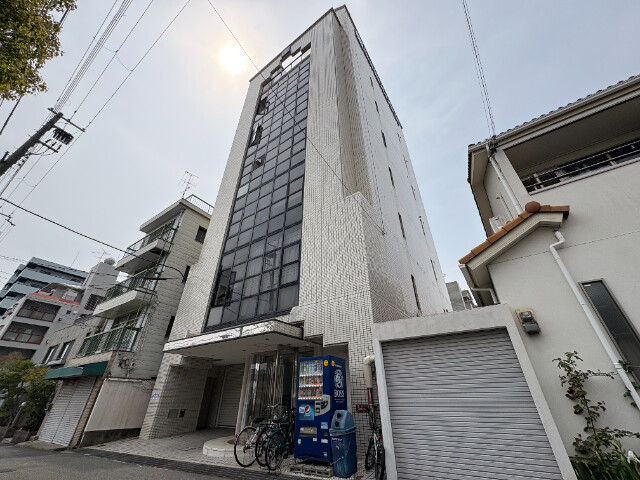 建物外観　サンビルダーパールビル