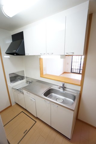 キッチン　※同タイプの写真です。