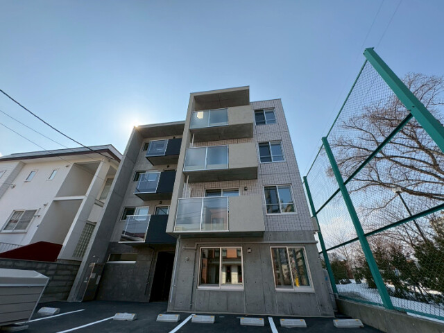建物外観　札幌市中央区北七条西「ブリス北円山」