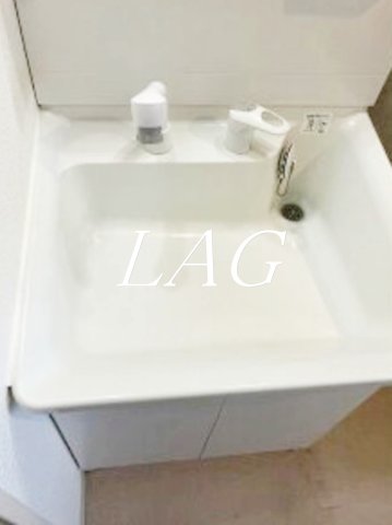 洗面設備　独立洗面台です。