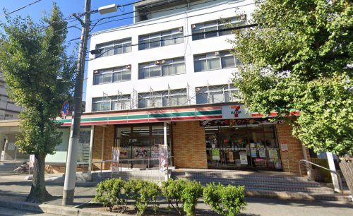 コンビニ　セブン-イレブン 神戸魚崎北町５丁目店（コンビニ）まで184m