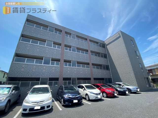 建物外観　閑静な住宅街に立地のオートロックマンション