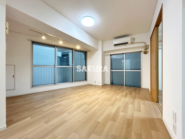 居室・リビング　開放感のあるゆったりとしたお部屋です♪