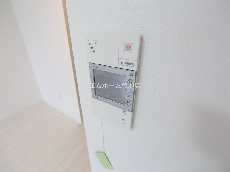 セキュリティ　TVモニター付インターホン