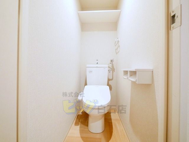 トイレ　ウォシュレット付きのトイレです♪