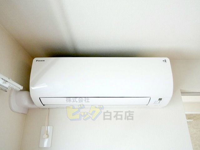その他設備　夏も快適なエアコン付きです♪