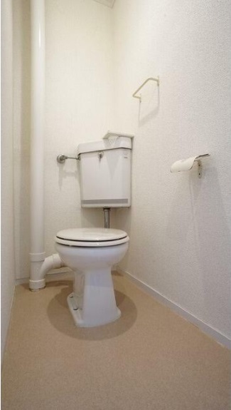 リルームス中津留のトイレ写真