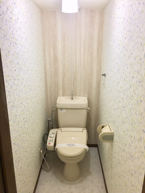 トイレ　温水洗浄便座でお尻を綺麗に♪