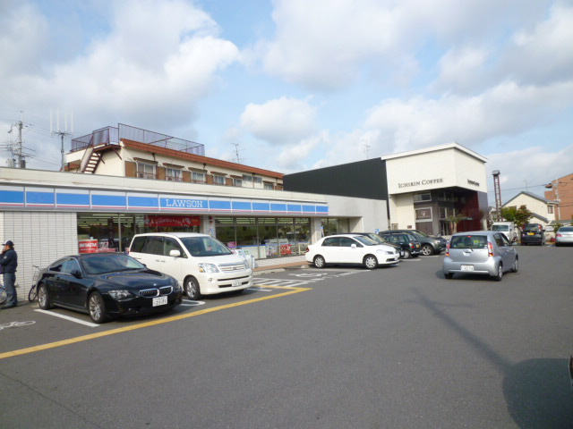 コンビニ　ローソン箕面外院3丁目店（コンビニ）まで365m