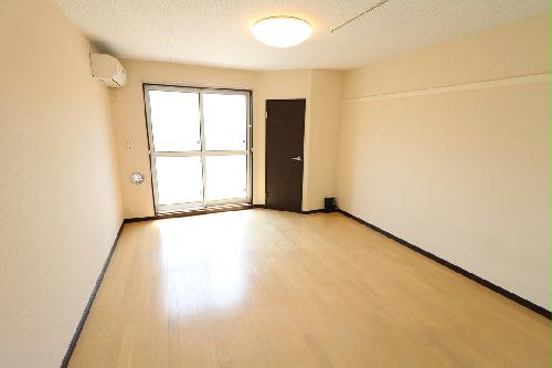 居室・リビング　設備・仕様は号室により異なる為、現況を優先致します。