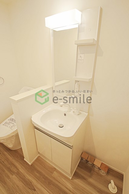 洗面設備　独立洗面台で身支度をすべて済ませてしまいましょう