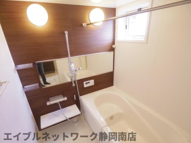 バス・シャワールーム　きれいなお風呂です