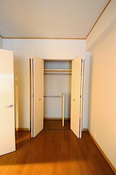 収納　同タイプの別部屋です。現状優先となります。