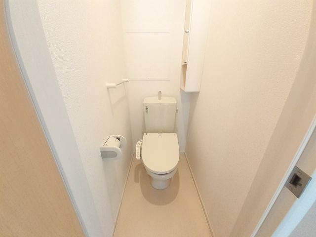 【メゾン薬師堂IIIのトイレ】
