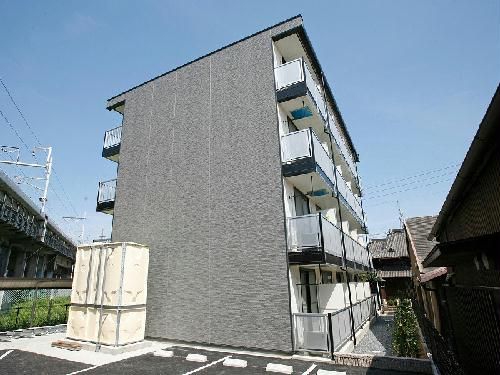 名古屋市熱田区南一番町のマンションの建物外観