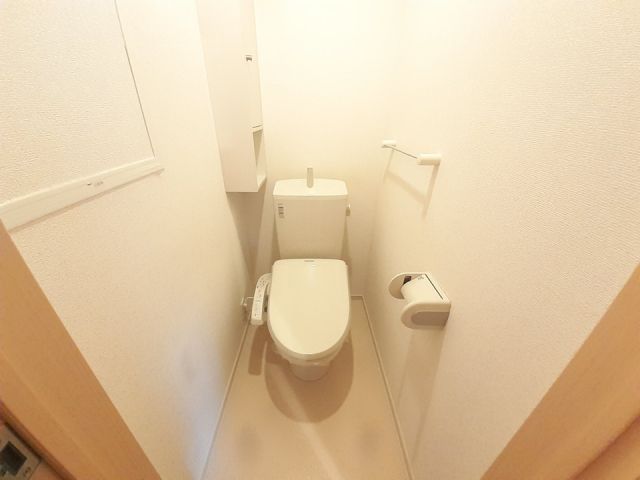 【メゾン　カルムのトイレ】