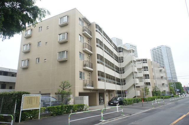 上野毛南パークハウスの建物外観