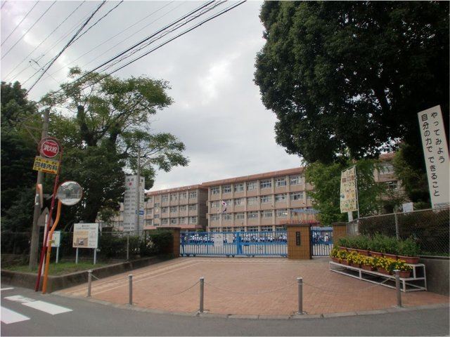 【サンモール・Ｋの小学校】