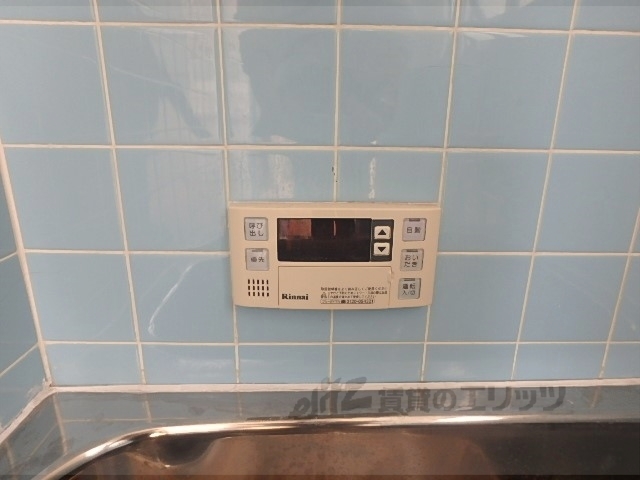その他設備　給湯器リモコン