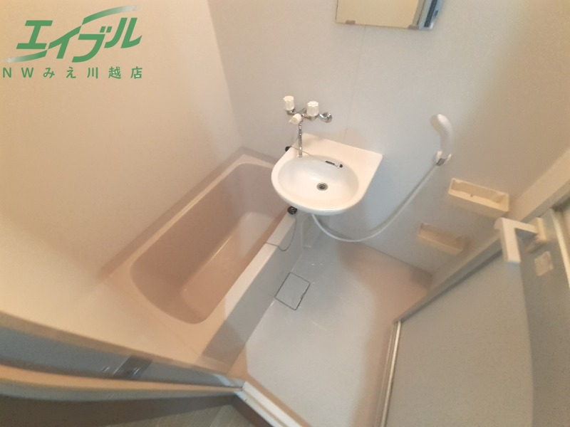 バス・シャワールーム　バス