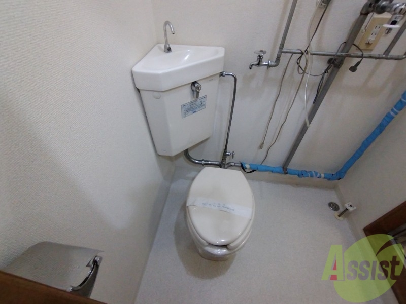 トイレ　こちらはトイレです。お手入れも楽ちんです！