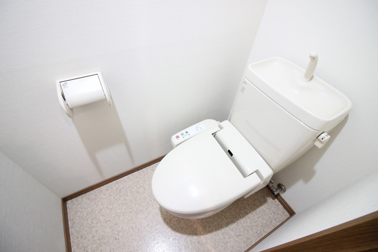 トイレ　写真・間取は現状優先