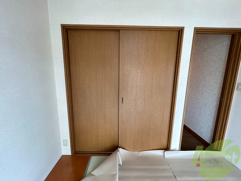 収納　収納はこちら。中の様子が気になりますね。