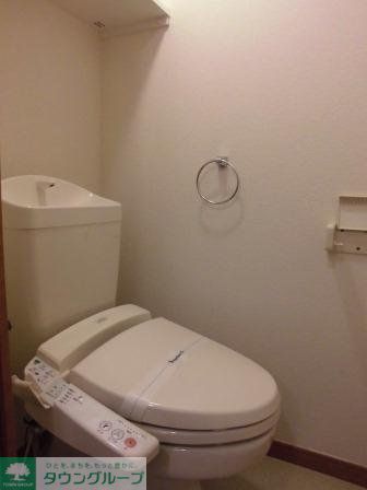 その他　温水洗浄便座完備