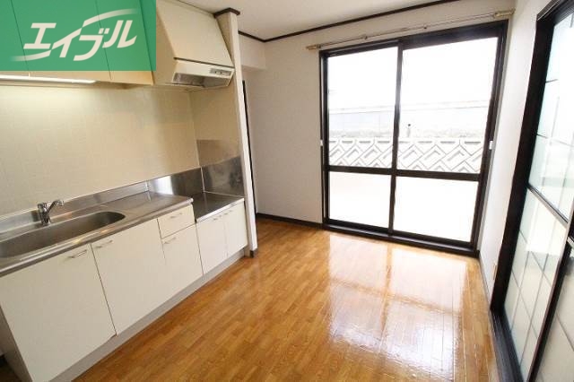 居室・リビング　同タイプのお部屋の写真です