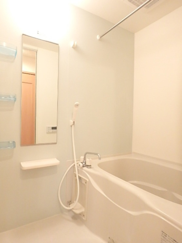 バス・シャワールーム　図面と現状に相違がある場合には現状を優先