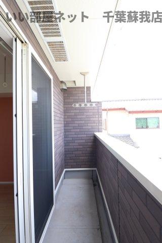 バルコニー　陽当たり良好なバルコニーです