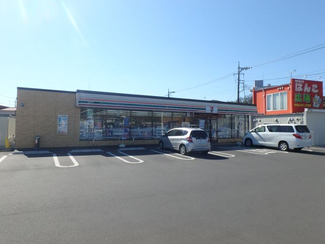 コンビニ　セブンイレブン（コンビニ）まで1400m