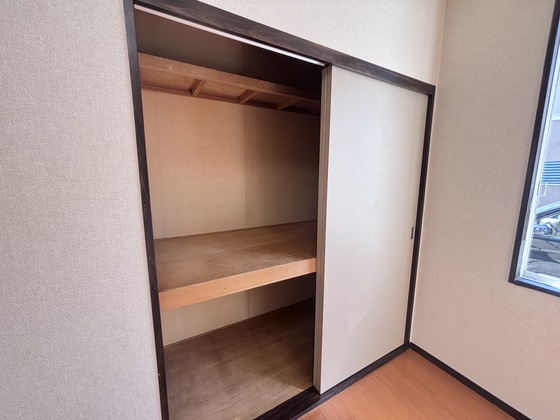収納　押入れ