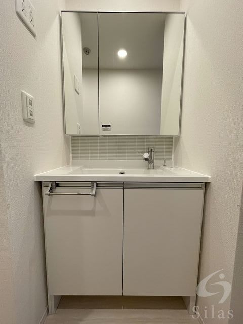 洗面設備　同仕様