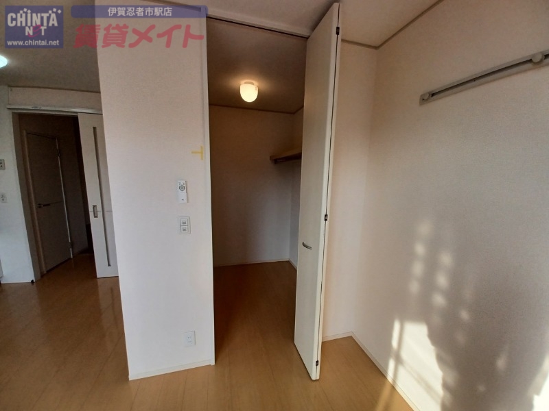 収納　同型参考写真