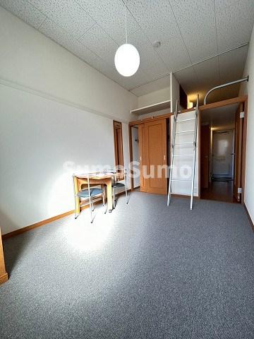 居室・リビング　ゆったりとした居間です