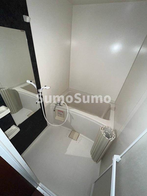 バス・シャワールーム　ゆったり過ごせるお風呂です