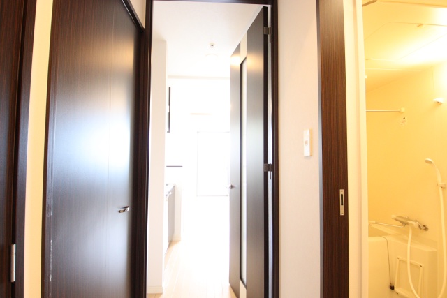 玄関　※別号室参考写真、現況優先※