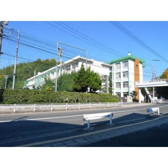 小学校　広島市立口田小学校（小学校）まで903m