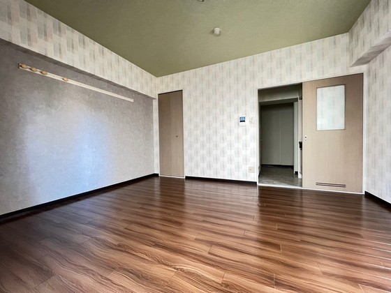 居室・リビング　※別部屋の写真です