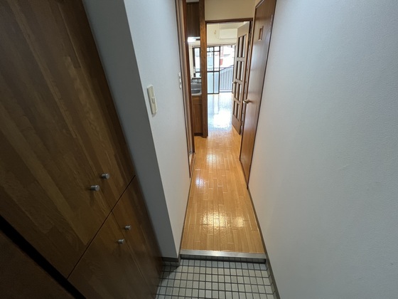 玄関　※別部屋の写真です