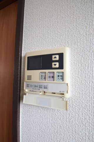 その他設備　給湯器リモコン