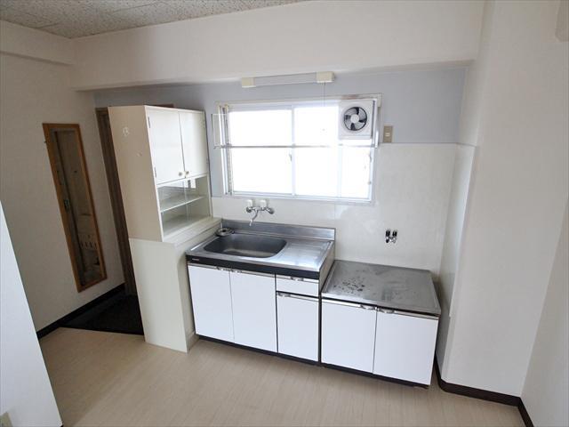 キッチン　松山市高砂町　豊洋ハイツ　キッチン